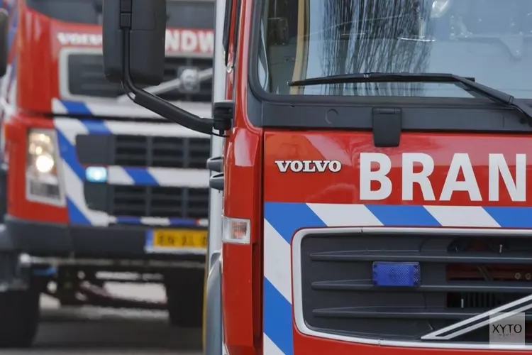 Grote brand bij vishandel in Bunschoten-Spakenburg