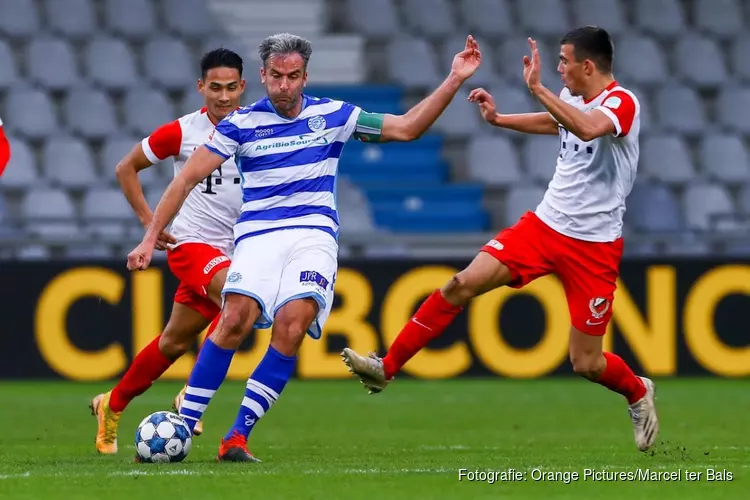 Wereldgoal Seuntjens leidt De Graafschap naar winst op Jong FC Utrecht