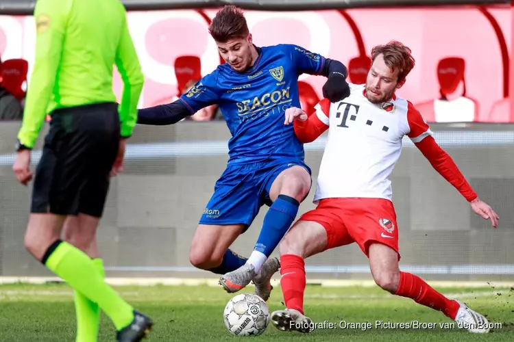 Invallers schieten FC Utrecht langs VVV-Venlo