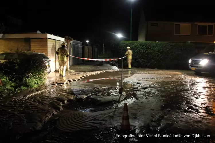 Leidingbreuk zorgt voor problemen met water in Eemnes