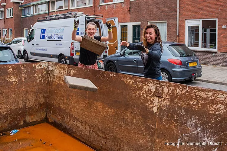 NK Tegelwippen: Utrecht zet in op 900 geveltuinen en 100.000 gewipte tegels