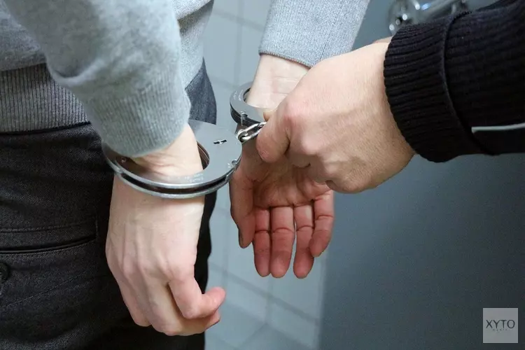Man pakt jonge kinderen vast in Leerdam: verdachte aangehouden