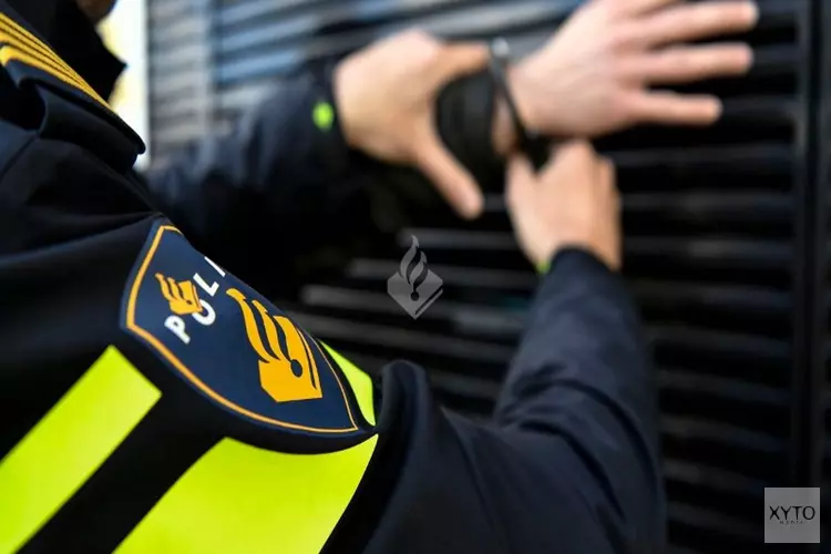 Politie houdt 21-jarige man aan op bezit van harddrugs