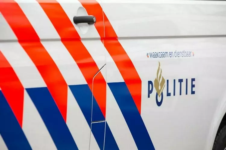 Onderzoek naar zwaargewonde man Badmeester Schenkpad