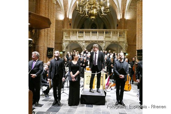 Oratoriumkoor Euphonia Rhenen zingt de Messiah van G.F. Händel – 1e deel.